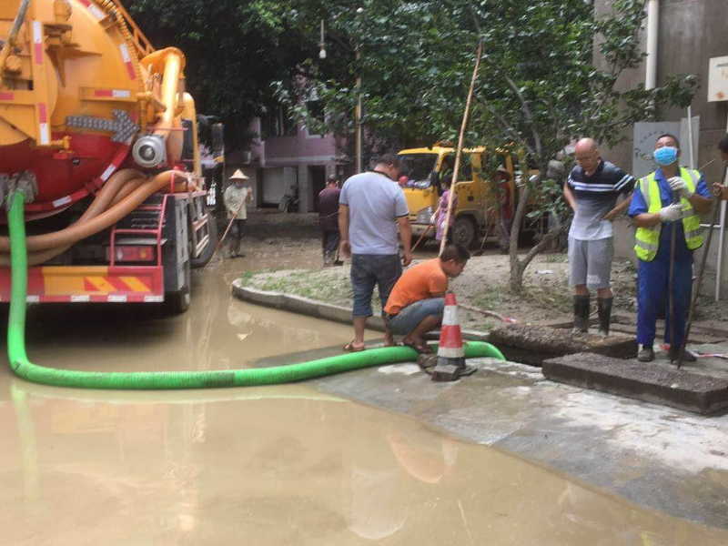 威海市管道疏通:污水池化粪池雨水井专业高压清洗